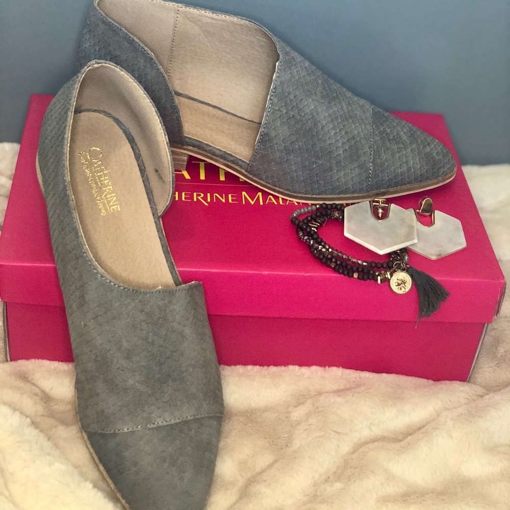 NEW in Box - Catherine Malandrino Flat Grey 7.5